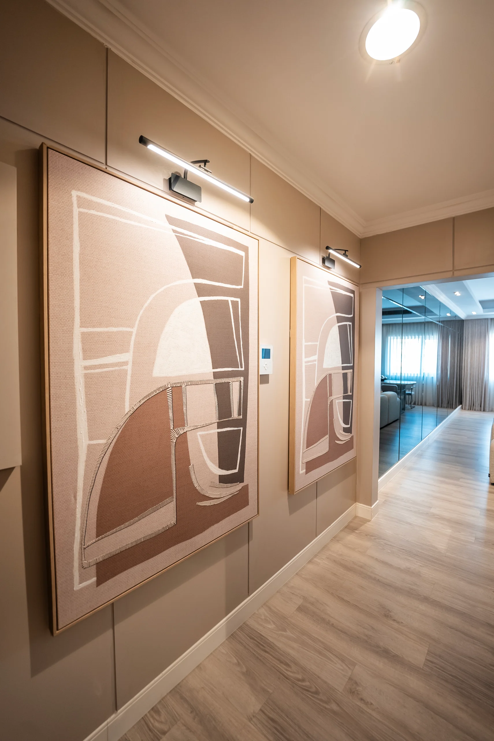 Daphne Apartment 22