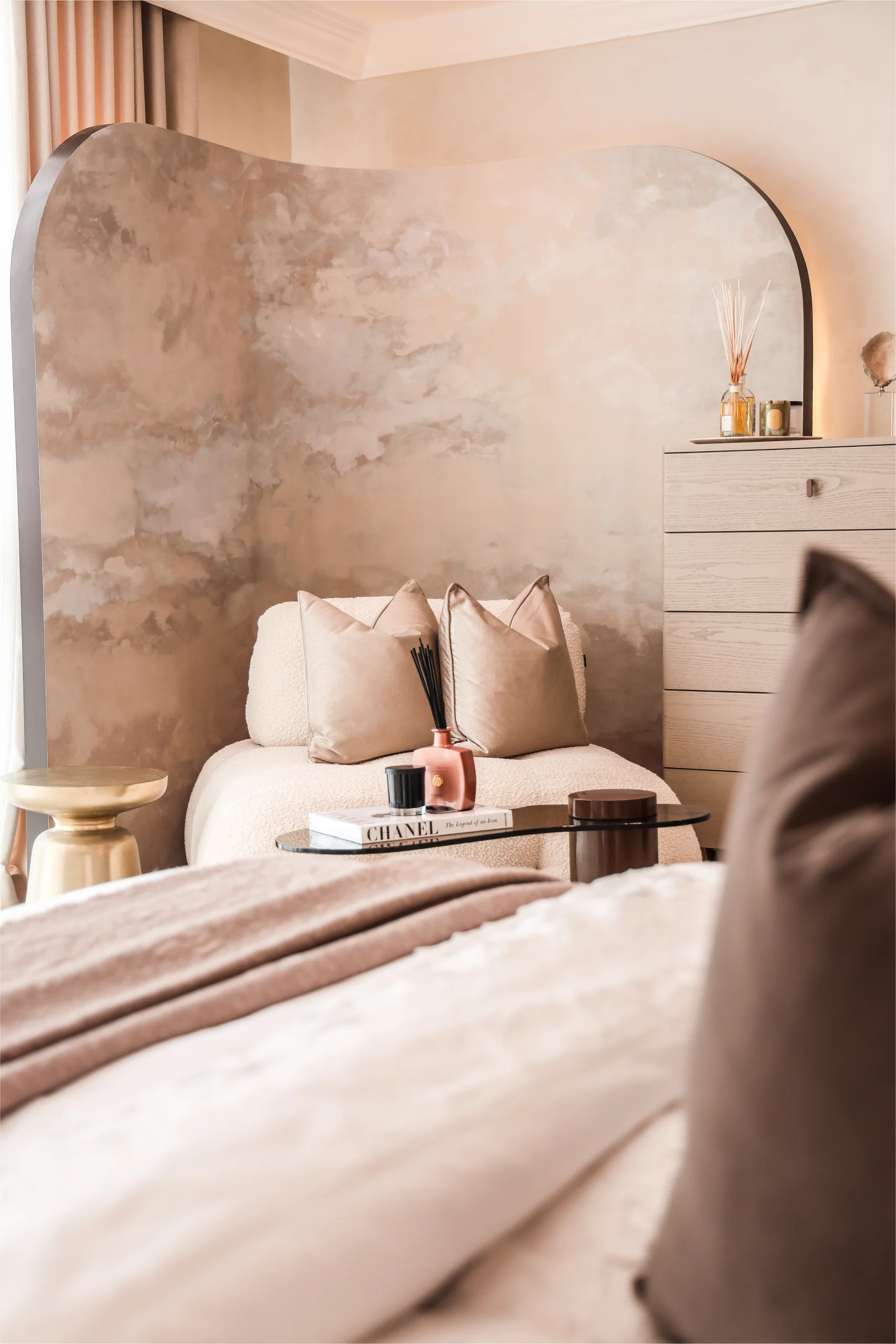 Lyra Apartment 12